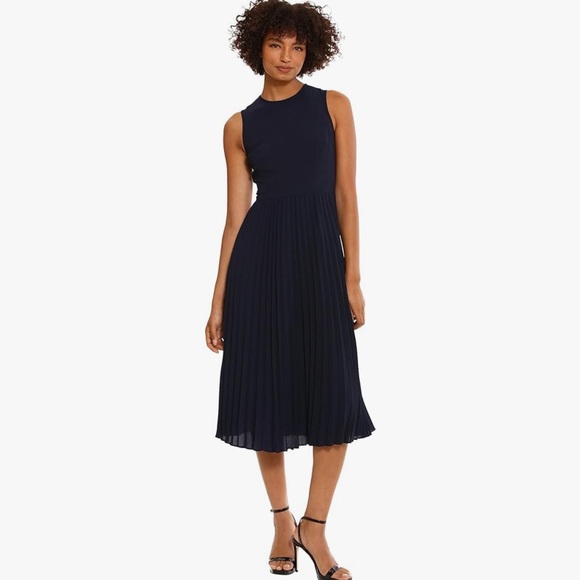 NEW Donna Morgan Sunburst Pleated Crew Neck Crepe A-Line Midi Dress 16W - Picture 1 of 8